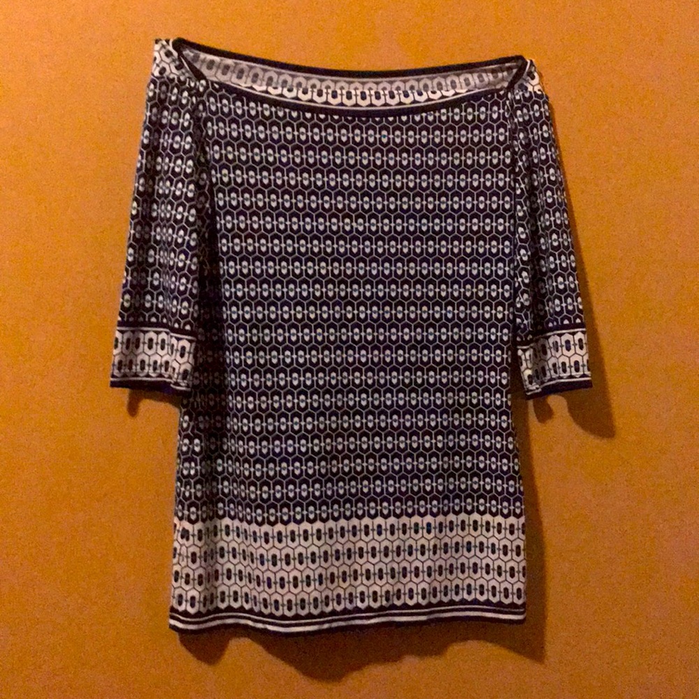 Women’s off shoulder tee